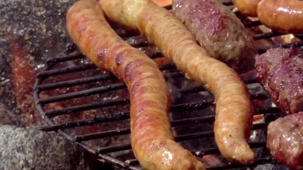 Колбасы Румынская Традиционная Еда Мясо Шары Мичи Гриле — стоковое видео