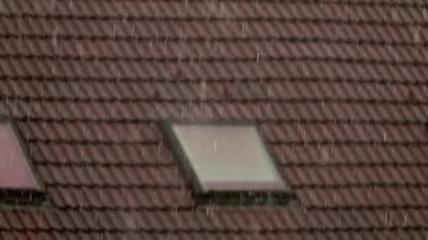 Heavy Rain Pouring Building Roof — Stock Video