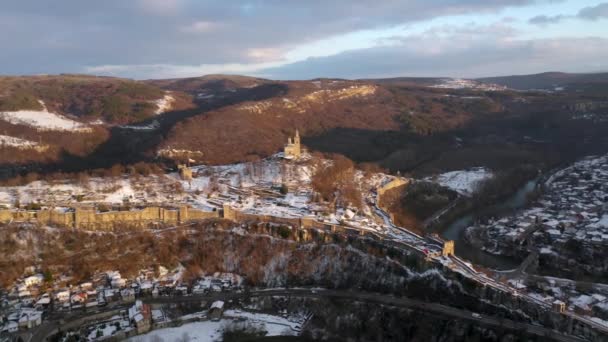 Aerial Video Tsarevets Hill Patriarchal Church Part Veliko Tarnovo Town — Stock Video