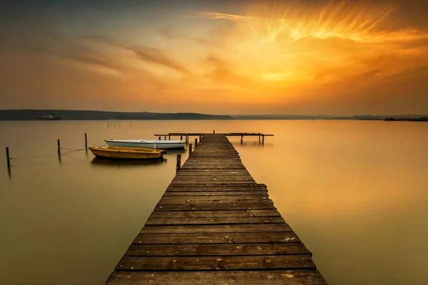 Lago por do sol — Fotografia de Stock