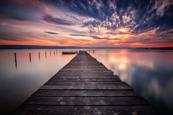 Vackra sjön sunset — Stockfoto