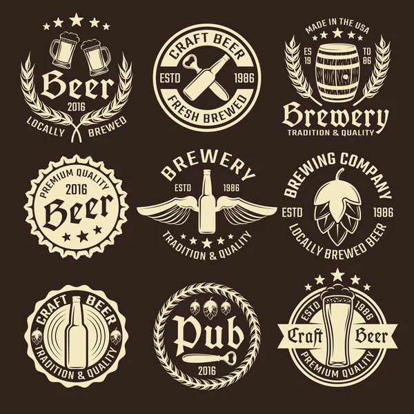 Conjunto de emblema de cerveza ligera — Archivo Imágenes Vectoriales