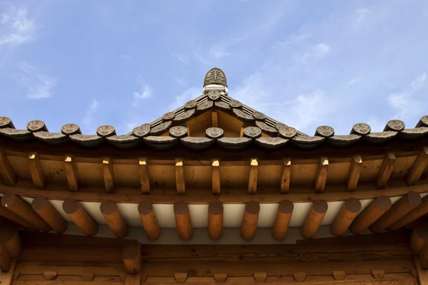 Arquitectura tradicional de estilo coreano en Hanok Village, South K —  Fotos de Stock