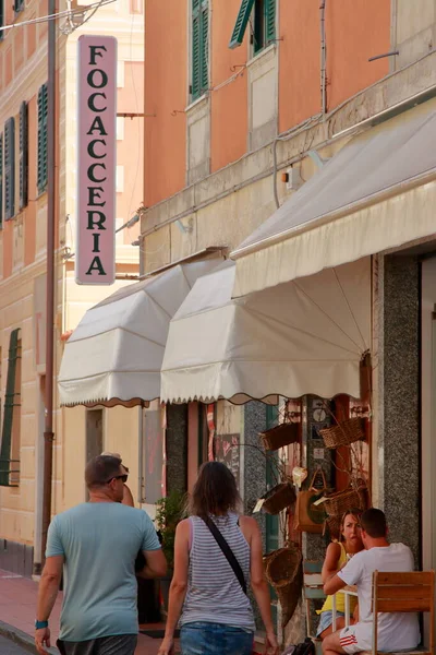 Lerici, Italy - ummer 2020: shop of typical products like Ligurian focaccia and Pesto — стокове фото