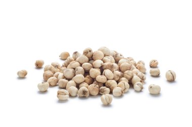 Sichuan Fritillaria sirozu (Chuan bei mu) beyaz arka planda izole edilmiştir. Çin bitkisel ilaçları..