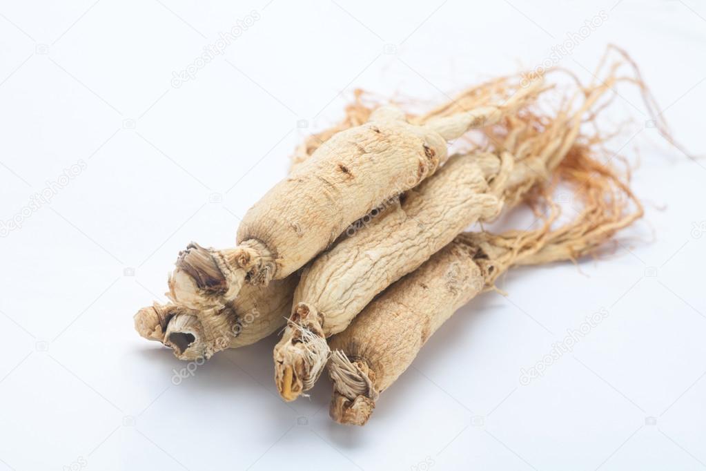 Dry ginseng roots