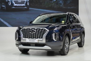 Bangkok, Tayland - 24 Mart 2021: Hyundai Palisade Özel SUV ve 42. Bangkok Uluslararası Otomobil Fuarı 2021 'de sergilenen güzel sergi tasarım çizimi sergisi