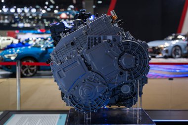 Bangkok, Tayland - 24 Mart 2021: Great Wall Motor HAVAL H6, Ora, Good cat, Black cat Lemon Hybrid Platformu DHT 'nin demo motoru elektrik motor destekleriyle çalışır ve sürüş ihtiyaçları talep edilir.