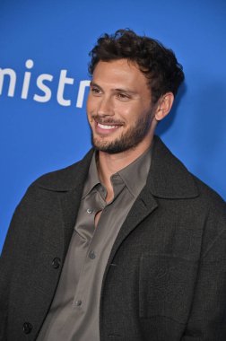 Batı Hollywood, CA USA. 9 Ekim 2025 MISTRs Ulusal PrEP Günü kutlamalarından Cooper Koch