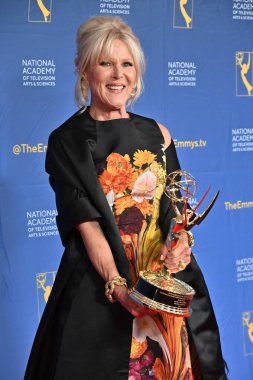 Pasadena, CA USA. 17 Ekim 2025. Alley Mills 52. Geleneksel Gündüz Emmy Ödülleri 'nde