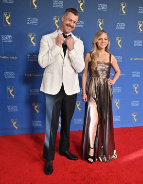 Pasadena, CA USA. 17 Ekim 2025. Dan Feuerriegel, Alexa Havens 52. Yıllık Gündüz Emmy Ödülleri 'nde