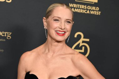 Beverly Hills, CA USA. 27 Ekim 2025. Katherine LaNasa 2025 Norman Lear Ödülleri 'nde