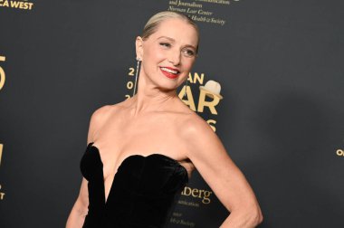 Beverly Hills, CA USA. 27 Ekim 2025. Katherine LaNasa 2025 Norman Lear Ödülleri 'nde