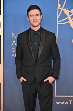 Pasadena, CA USA. 17 Ekim 2025. Hank Northrop 52. Geleneksel Gündüz Emmy Ödülleri 'nde