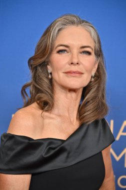 Pasadena, CA USA. 17 Ekim 2025. Susan Walters 52. Geleneksel Gündüz Emmy Ödülleri 'nde