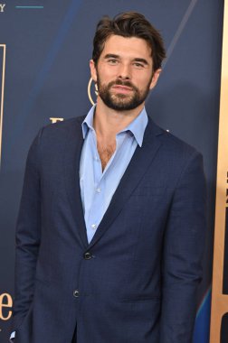 Pasadena, CA USA. 17 Ekim 2025. Josh Swickard 52. Geleneksel Gündüz Emmy Ödülleri 'nde