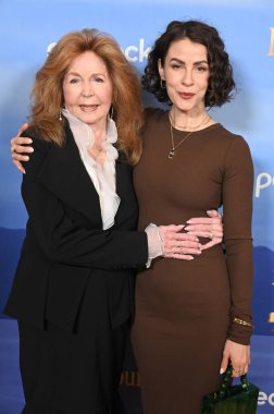 Kuzey Hollywood, CA USA. 8 Kasım 2025. Suzanne Rogers, Linsey Godfrey Hayatımızın Günleri 'nde 60. yıldönümü kutlamasında.