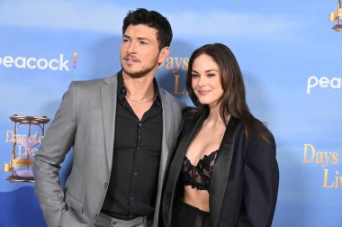 Kuzey Hollywood, CA USA. 8 Kasım 2025. Robert Scott Wilson, Abigail Klein Hayatımızın Günleri 'nde 60. yıldönümü kutlamalarında.