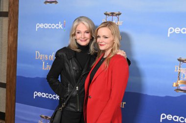 Kuzey Hollywood, CA USA. 8 Kasım 2025. Deidre Hall, Martha Madison Hayatımızın Günleri 'nde 60. yıldönümü kutlamalarında.