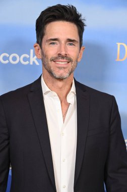 Kuzey Hollywood, CA USA. 8 Kasım 2025. Brandon Beemer, Elia Cantu Hayatımızın Günleri 'nde 60. yıldönümünü kutluyor.