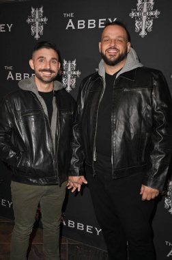 Batı Hollywood, CA USA. 1 Aralık 2025. Jeremiah James Bucher, Daniel Franzese 16. Abbeys Yıllık Ağaç Işıklandırma Töreni 'nde.