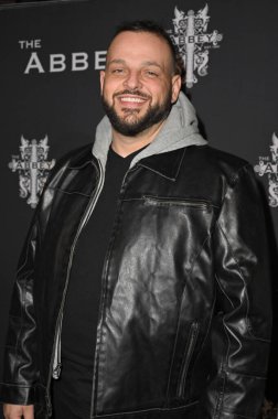 Batı Hollywood, CA USA. 1 Aralık 2025. Daniel Franzese, Manastır 'da 16. Yıllık Ağaç Işıklandırma Töreni