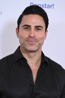 Burbank, CA USA. 10 Aralık 2025. Carlo Mendez, The Bay Sezon 10 Bölüm 10