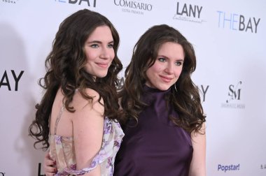 Burbank, CA USA. 10 Aralık 2025. Chiara D 'Ambrosio, Bianca D' Ambrosio The Bay Sezon 10 Bölüm 10