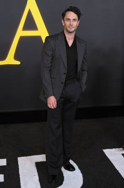 Hollywood, CA USA. 28 Ekim 2025. HBO LA Premiere Organizasyonu 'nda Colin Woodell. Fotoğraf: Michael Mattes