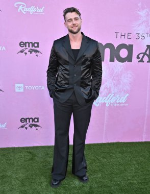 Studio City, CA USA. 11 Ekim 2025. Harry Jowsey 35. Geleneksel EMA Ödülleri Galasında