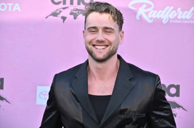 Studio City, CA USA. 11 Ekim 2025. Harry Jowsey 35. Geleneksel EMA Ödülleri Galasında