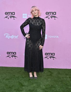 Studio City, CA USA. 11 Ekim 2025. Gwenn Malick 35. EMA Ödül Galasında