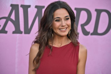 Studio City, CA USA. 11 Ekim 2025. Emmanuelle Chriqui 35. EMA Ödülleri Galasında