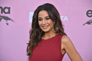 Studio City, CA USA. 11 Ekim 2025. Emmanuelle Chriqui 35. EMA Ödülleri Galasında