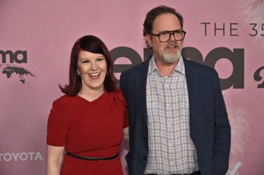Studio City, CA USA. 11 Ekim 2025. Kate Flannery, Rainn Wilson 35. EMA Ödülleri Galasında
