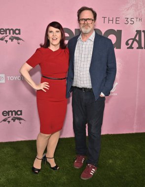 Studio City, CA USA. 11 Ekim 2025. Kate Flannery, Rainn Wilson 35. EMA Ödülleri Galasında