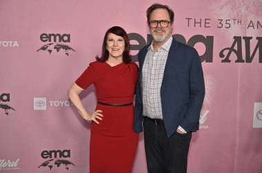 Studio City, CA USA. 11 Ekim 2025. Kate Flannery, Rainn Wilson 35. EMA Ödülleri Galasında