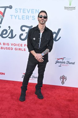 Hollywood, CA USA. 1 Şubat 2026. Sully Erna, Janie Grammy Ödülleri İzleme Partisi 'nde 7.