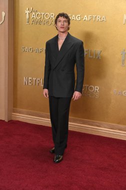 Los Angeles, CA USA. 1. Mar 2026. Connor Storrie, 32. Senelik Sinema Oyuncuları Birliği Aktör Ödülleri 'nde.