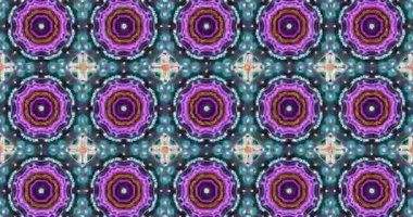 Görsel göstergeler, parlak renklerde dönen tünellerden oluşan kusursuz bir döngü sergiliyor. Dinamik şekiller büyüleyici ve renkli bir ekran koruyucu deneyimi yaratıyor. Modern gösterimler için mükemmel..