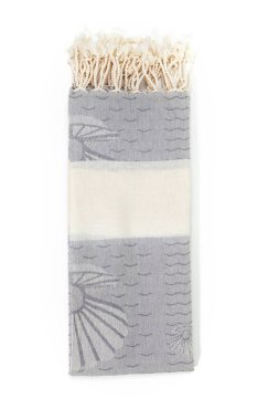 Peshtemal Türk havlusu spa, plaj, havuz, hafif seyahat, sağlıklı moda ve hediyeler için renkli tekstil katlandı. Geleneksel Türk hamamı malzemesi, eşarp