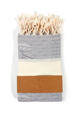 Peshtemal Türk havlusu spa, plaj, havuz, hafif seyahat, sağlıklı moda ve hediyeler için renkli tekstil katlandı. Geleneksel Türk hamamı malzemesi, eşarp