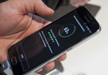 NEW SAMSUNG GALAXY S6 PRESENTATION