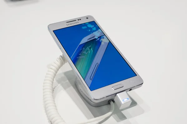 Mobil Dünya Kongresi 2015. Galaxy A3 — Stok fotoğraf