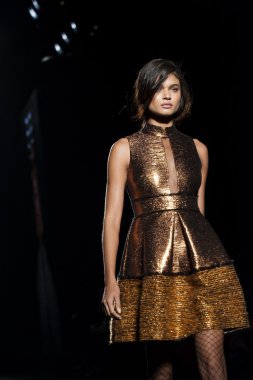 080 Barcelona moda haftası - Justicia Ruano Catwalk