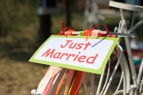 Bicycle with just married sign