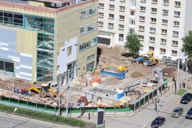 Perm, Rusya Federasyonu - 25 Haziran 2014: Popova sokak ve alışveriş merkezi ben