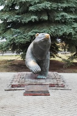Heykel Bear - Perm sembolü