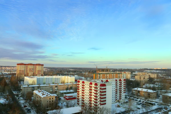 Panoramic views of residential area and beautiful blue sky — Stock Photo, Image