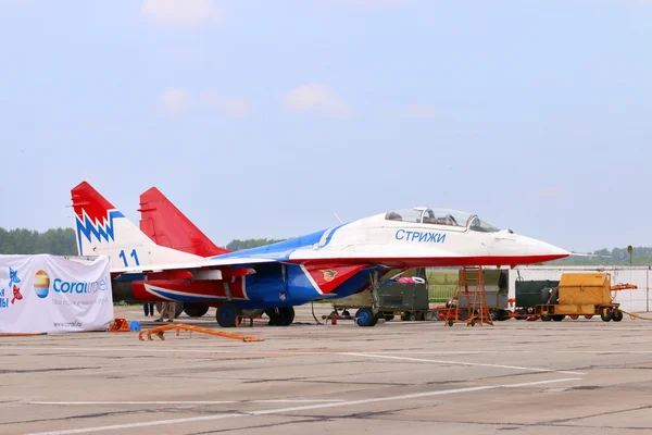 Perm, Ρωσική Ομοσπονδία - 27 / 06/2015: Στρατιωτικά αεροσκάφη στην ξηρά — Φωτογραφία Αρχείου